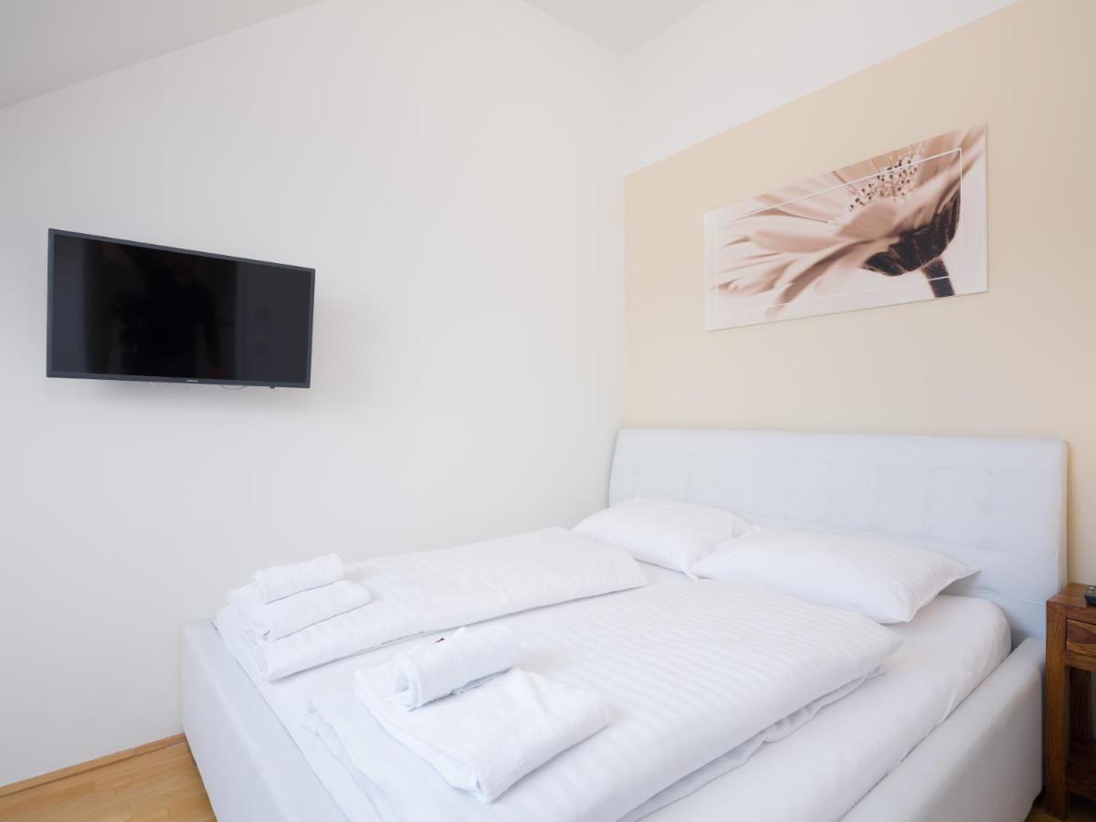 Vienna Stay Apartments Pezzl 1170 エクステリア 写真