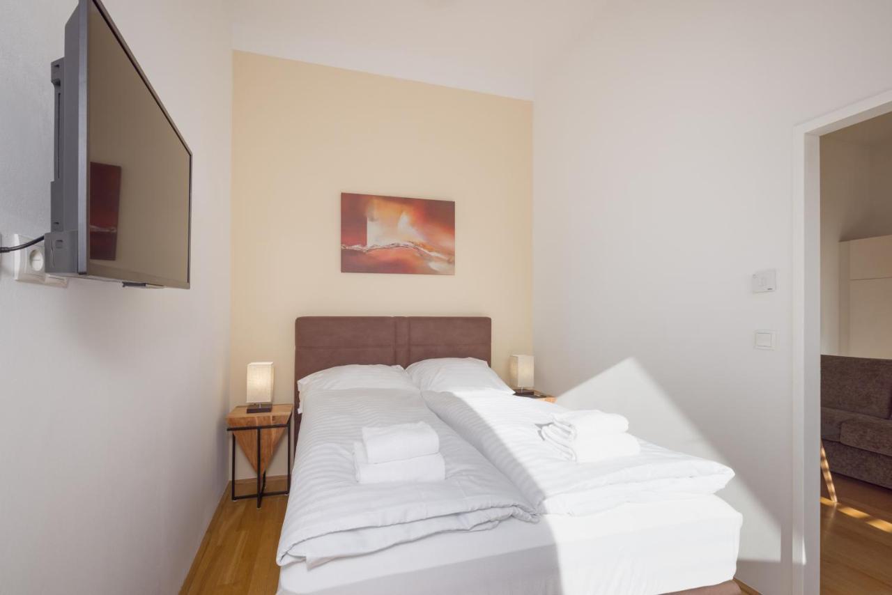 Vienna Stay Apartments Pezzl 1170 エクステリア 写真