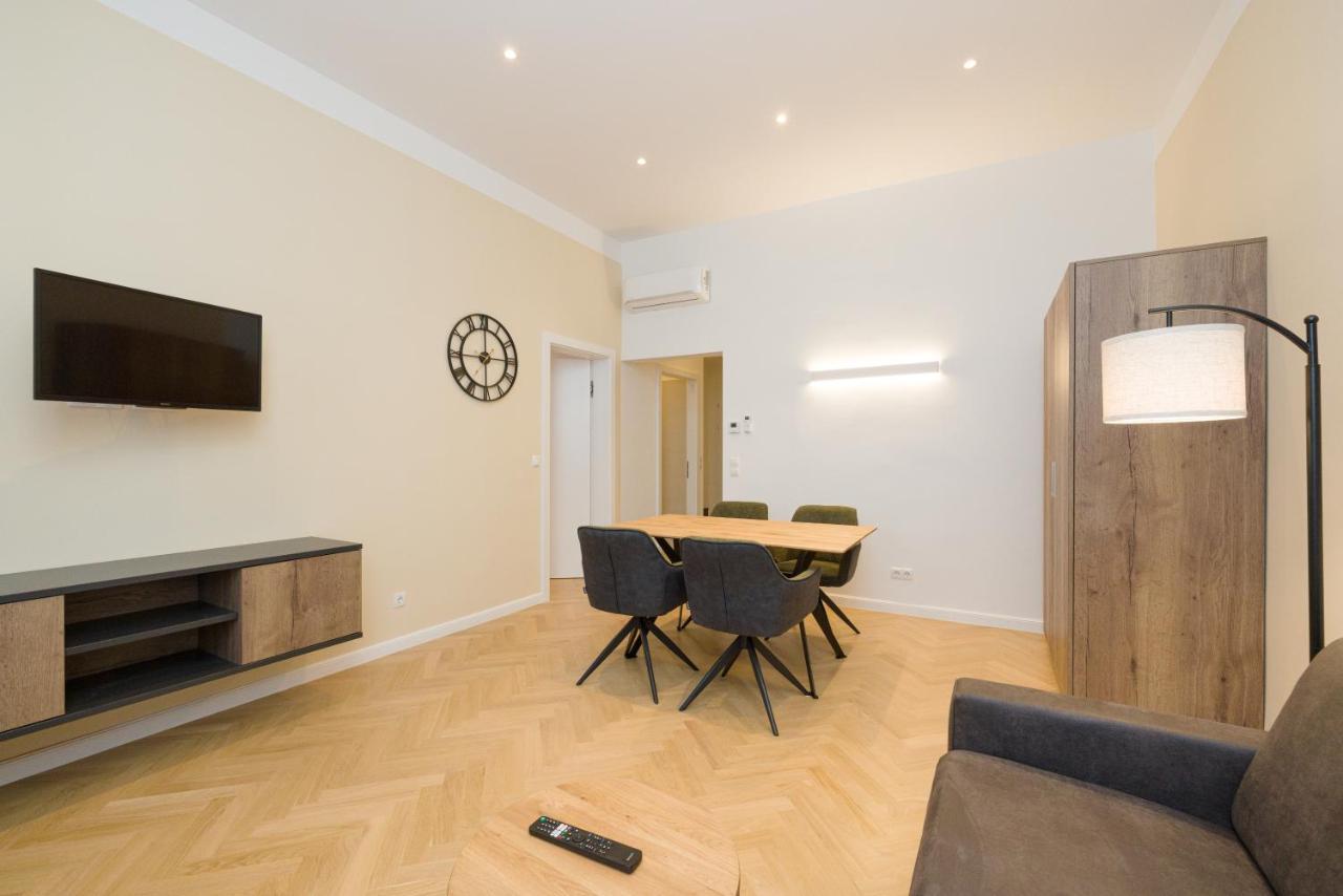 Vienna Stay Apartments Pezzl 1170 エクステリア 写真
