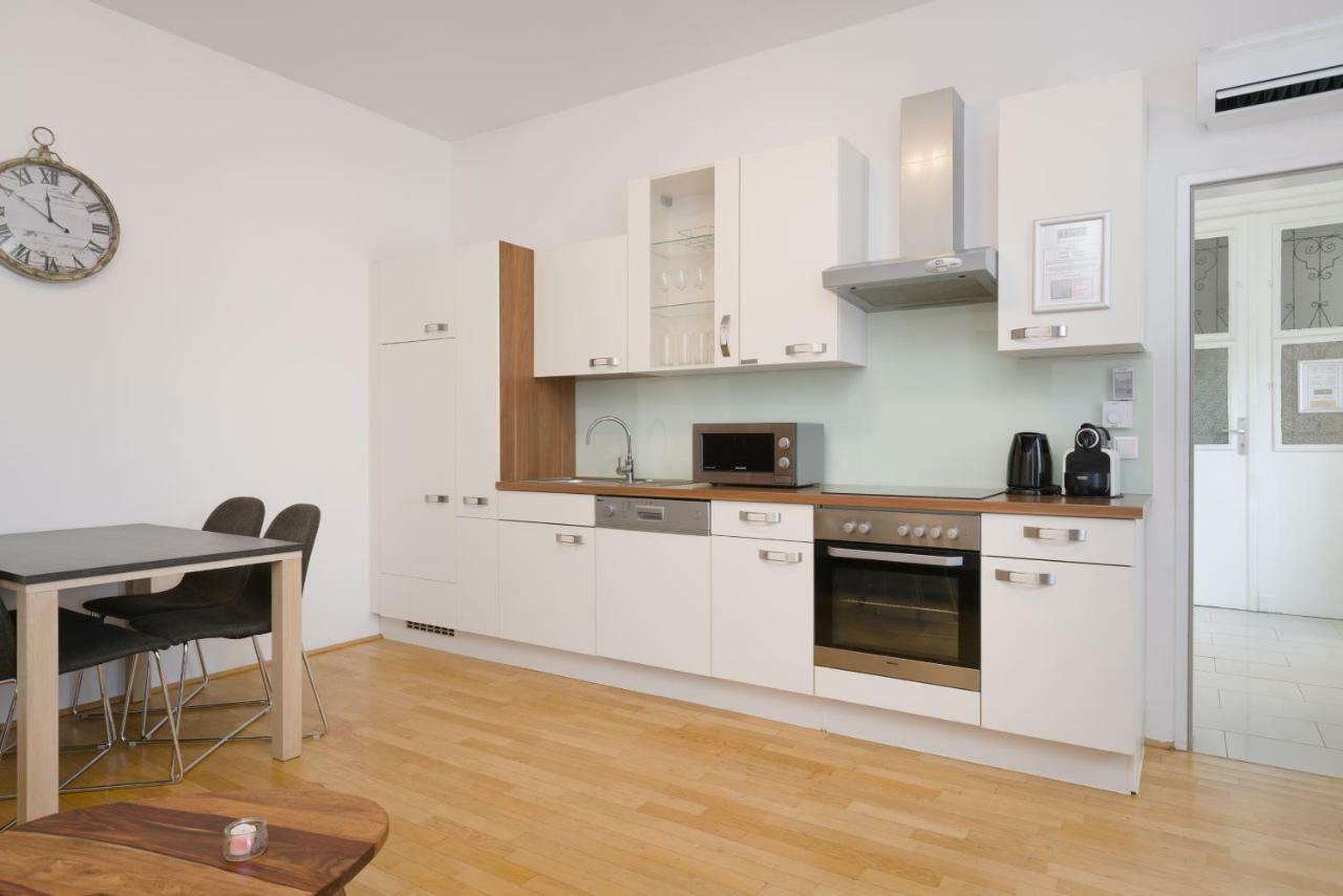 Vienna Stay Apartments Pezzl 1170 エクステリア 写真